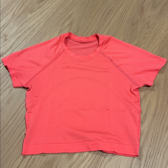 Lululemon Swiftly Tech Cropped Short-Sleeve Shirt 2.0 - Picture 2 of 3